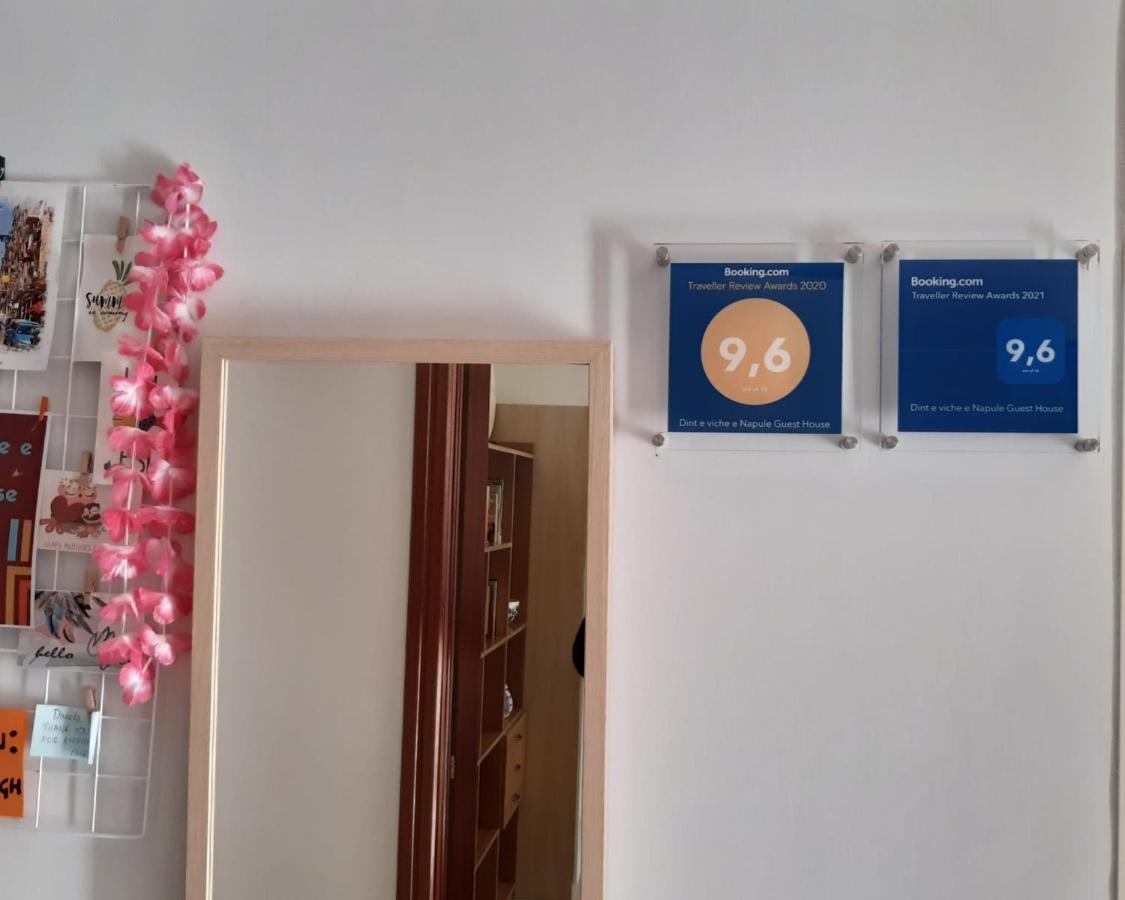 "Dint E Viche E Napule" Guest House เนเปิลส์ ภายนอก รูปภาพ